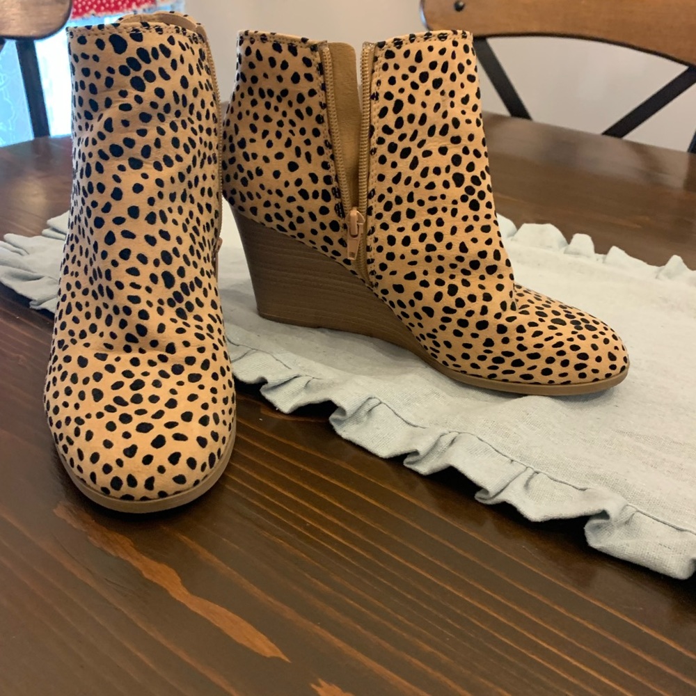 Leopard wedge booties